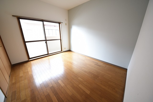 コンフォート野間の洋室