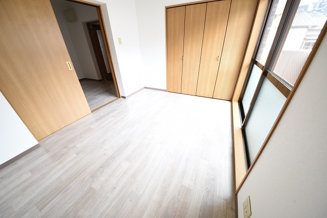 コンフォート野間の寝室