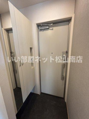 【玄関】 | レジデンスSUMIHOU Ⅲ