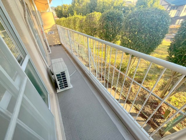 フラワリータウン生駒Aの洋室