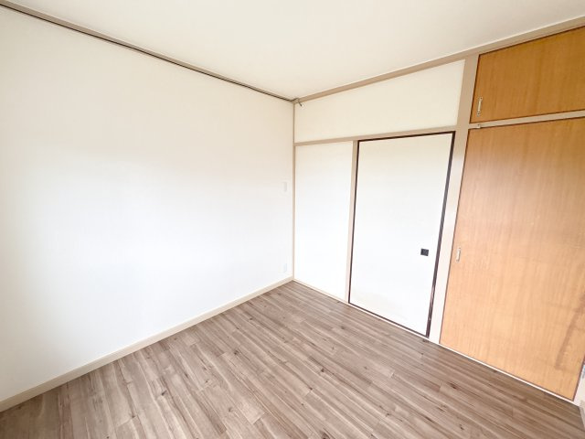 フラワリータウン生駒C棟の洋室