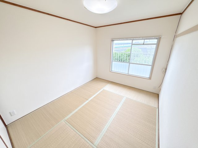 フラワリータウン生駒C棟の和室