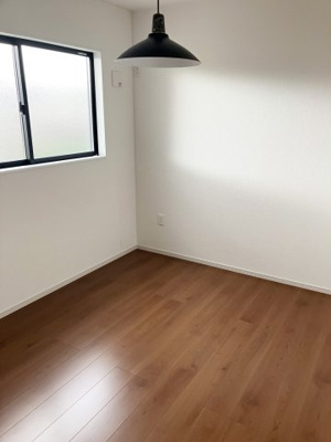 【洋室】 | 東大沼町三丁目新築一戸建