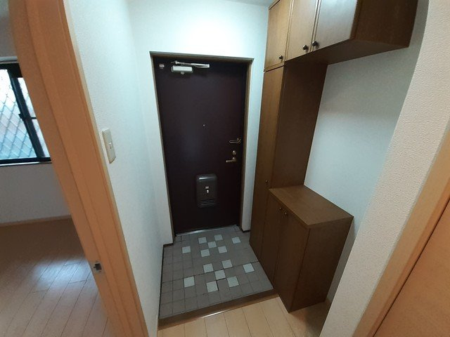 ヴェルジェの玄関|収納もある玄関です