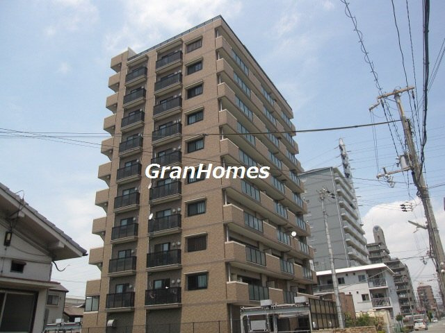 姫路市飾磨区三宅１丁目の賃貸マンションの外観