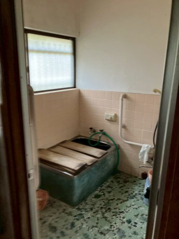 堤町1丁目戸建ての独立洗面台