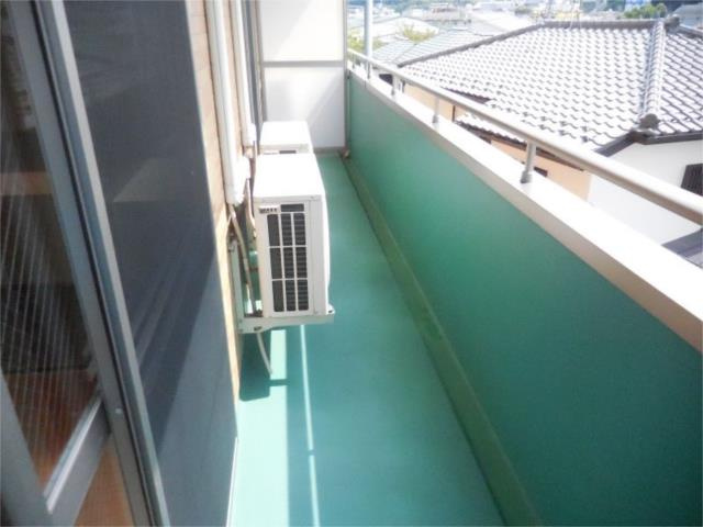 川崎市多摩区中野島２丁目の賃貸マンションのバルコニー