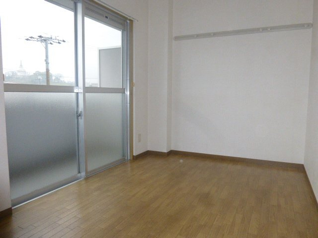 ハビテーション今宿の居間・リビング