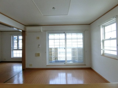 【居間・リビング】 | グランディール | イメージ201号室写真