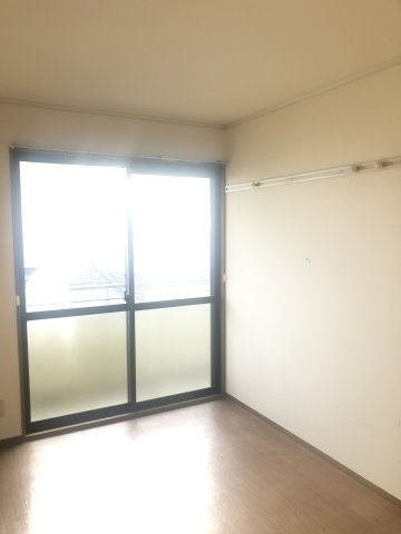 APTフレマリールの洋室