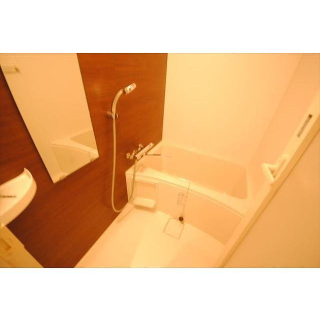 Ulysses芦屋の浴室|コンパクトで使いやすいお風呂です