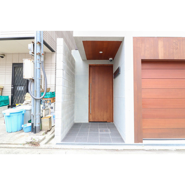 Ulysses芦屋のエントランス|落ち着いたエントランスです