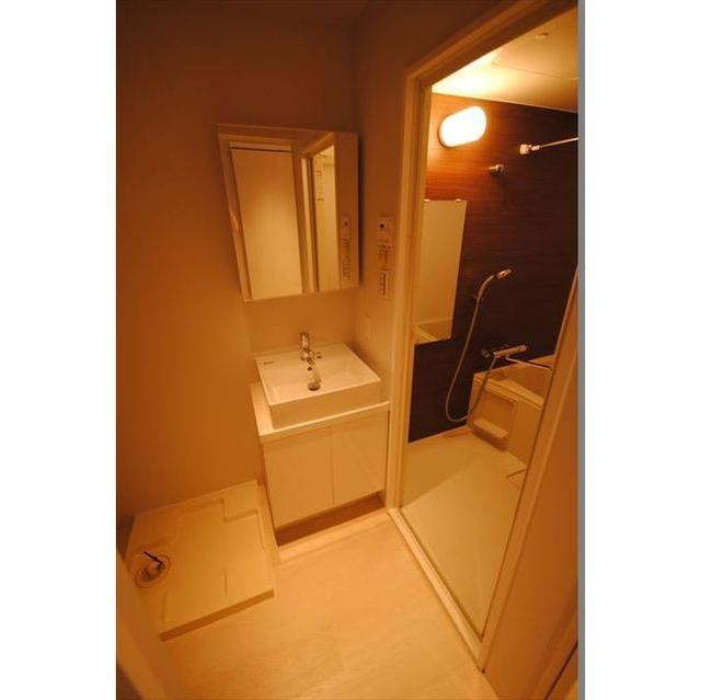 Ulysses芦屋の洗面所|忙しい朝には欠かせない洗面所です