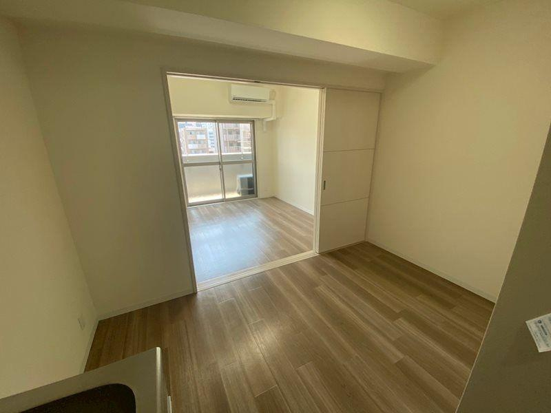 エスカルコート　名古屋市賃貸　仲介手数料無料の居間・リビング