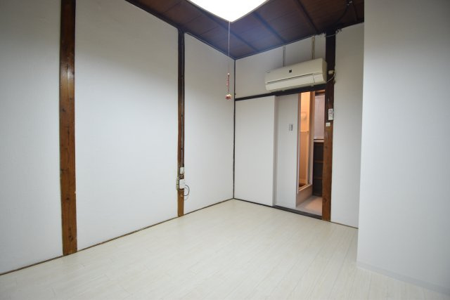 南住吉連騰の内装