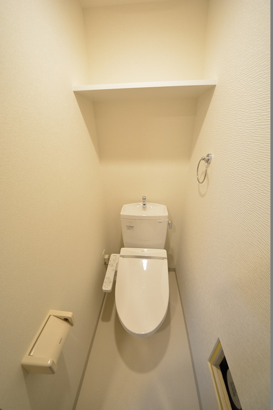 プレサンス谷町リーベのトイレ|プレサンス谷町リーベ　温水暖房便座