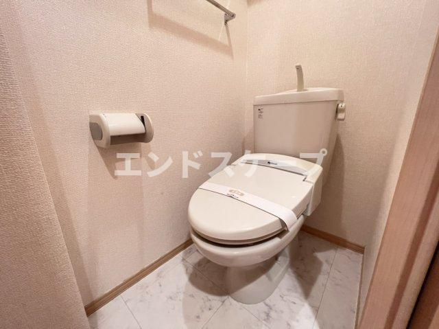 レフィナードのトイレ|高崎、前橋のお部屋探しはエンドスケープまで！お客様の理想お聞かせ下さい♪