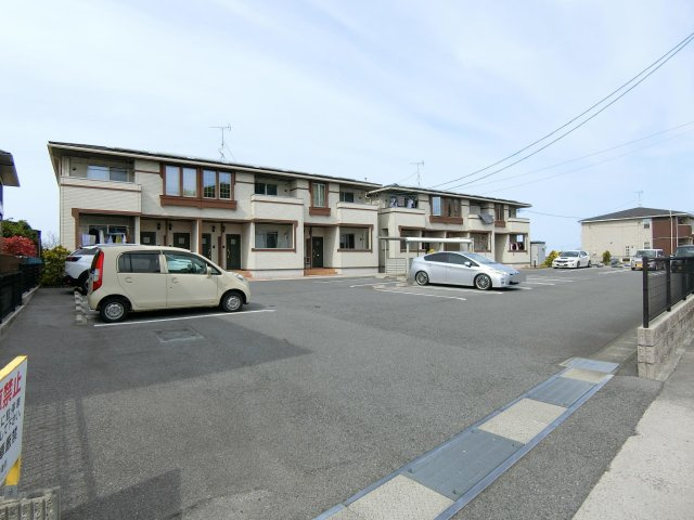 リトル　プリンス　Ｂの駐車場