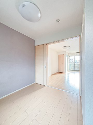 ロイヤルシャトー・Ｋの洋室