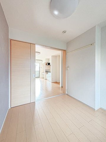 ロイヤルシャトー・Ｋの洋室