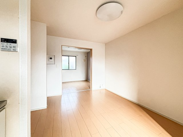 ロイヤルシャトー・Ｋの居間・リビング