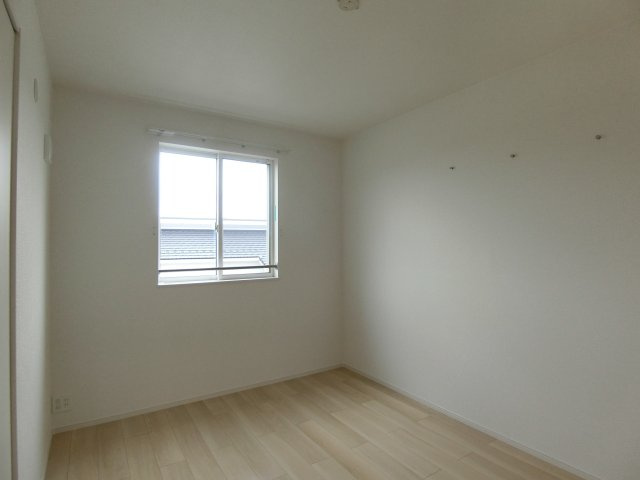 セレストブルーの洋室