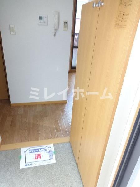 ドエルヤマキの玄関