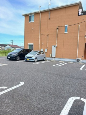 【駐車場】 | ベル | 駐車場に車を止められます