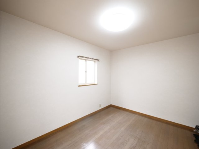 津高台ハイツの洋室|※写真は別の部屋のものです。