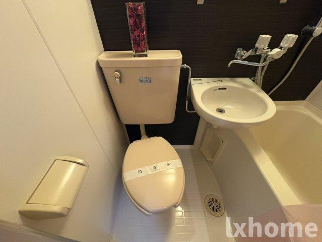 ガルボ茨木のトイレ|ゆったりとした空間のトイレです