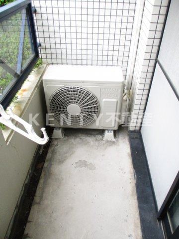 【バルコニー】 | ジョイフル池上 | バルコニーからの眺めを楽しみながら食事をしませんか