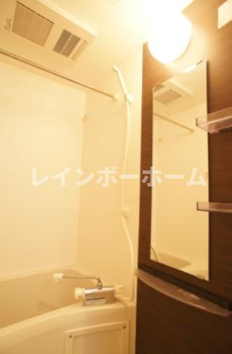 メゾン　ド　コンフォート宮本Ｂの浴室