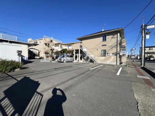 セジュールフジオカの駐車場|高崎、前橋のお部屋探しはエンドスケープまで！お客様の理想お聞かせ下さい♪