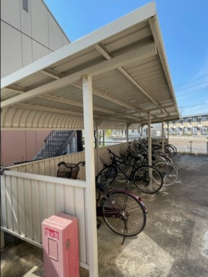 【その他共用部分】 | リビングタウン塩冶 B棟 | 駐輪場