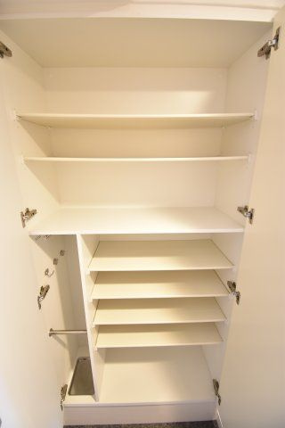 プレサンス谷町九丁目ディセオの収納