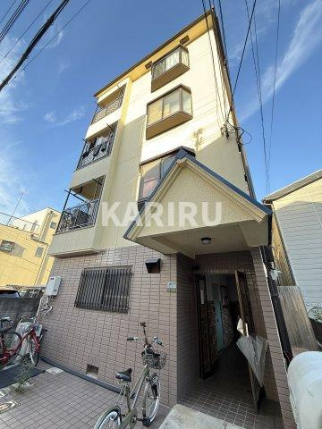 平和ハイツの外観