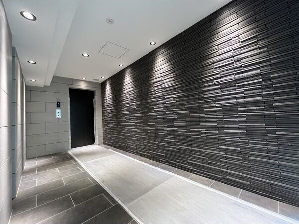 S-RESIDENCE堀田Northのロビー