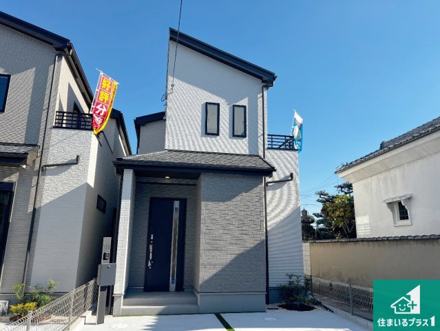 羽曳野市野々上　新築一戸建ての外観|お客様に長く安心して住んでいだだける事にこだわった家づくり！住んでからのアフターサービスにもしっかりと取り組んでいます！