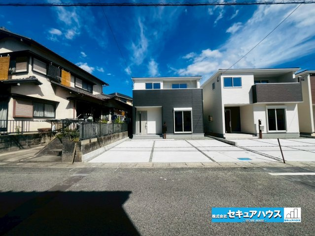 【今からご案内可能】知多市清水が丘２丁目 全3棟 の外観|【1号棟　現地写真】
■株式会社　セキュアハウス■
住宅ローンに強く、知識、経験豊富なスタッフ在籍
お客様に寄り添い、ご成約後もサポート致します。