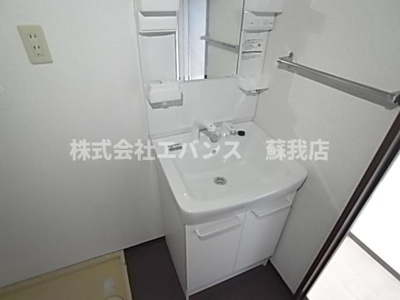 【独立洗面台】 | コーポグリーンB | 独立洗面化粧台が付いています