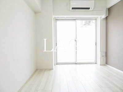 【居間・リビング】 | レーヴ・ド・クレエ綾瀬 | 洋室のお部屋です。