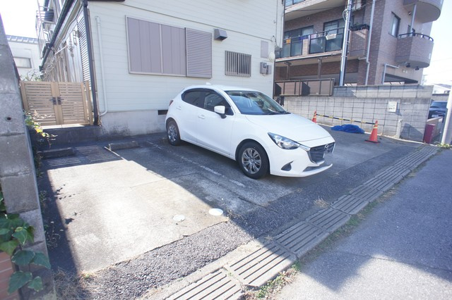 ハイムエヌティーの駐車場