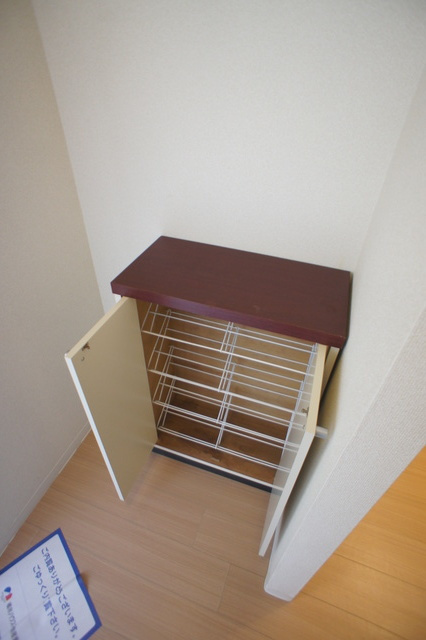 クレストコートＡの設備|シューズBOXです