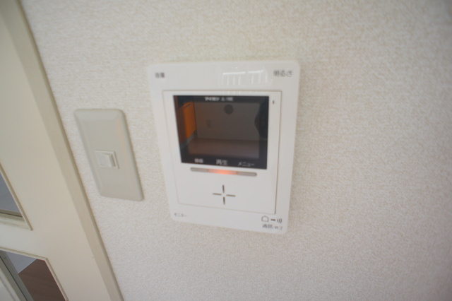 クレストコートＡのセキュリティ|TVモニター付ドアホン