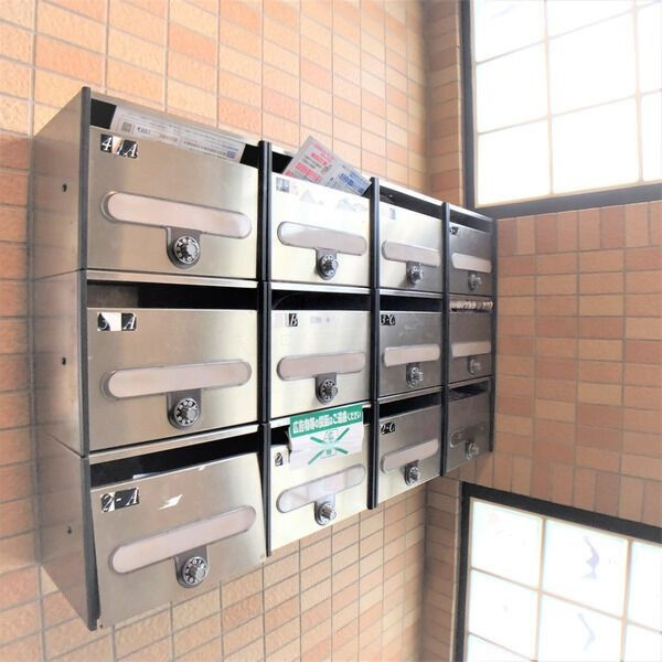 マンション新瑞のロビー