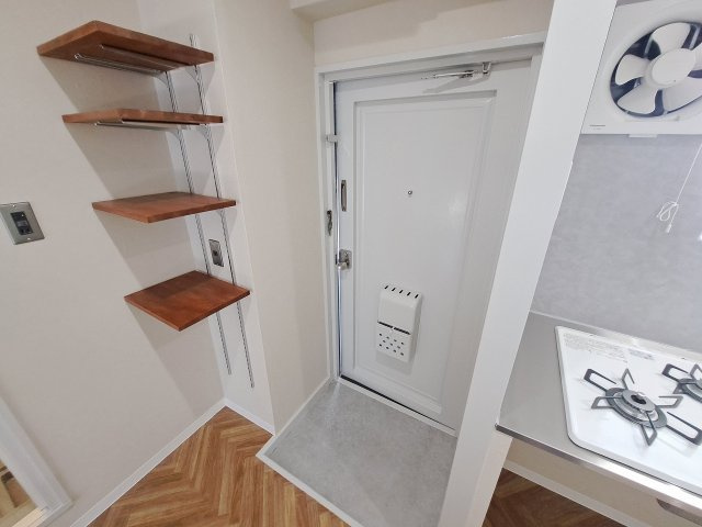 甲南ハイツの玄関