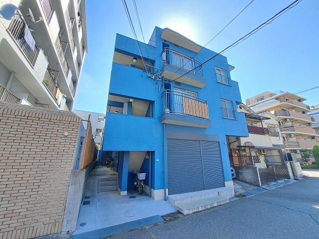 甲南ハイツの外観