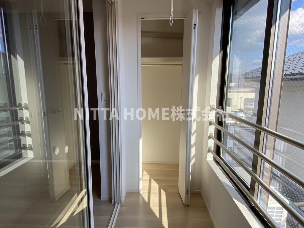 ルミエール　弥栄Ⅰのバルコニー|インナーバルコニーも魅力的♪