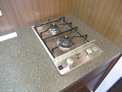 【キッチン】 | クオリア三田 | ２口コンロ