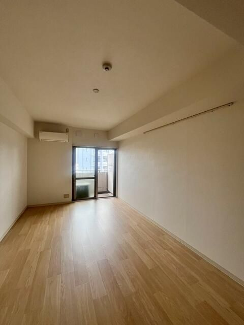 ミッツ・メロディアの内装